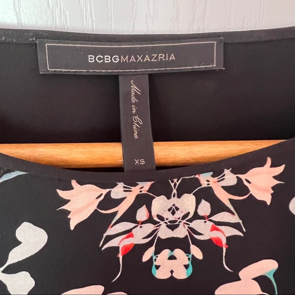 BCBG Floral Blouse - Picture 4 of 4